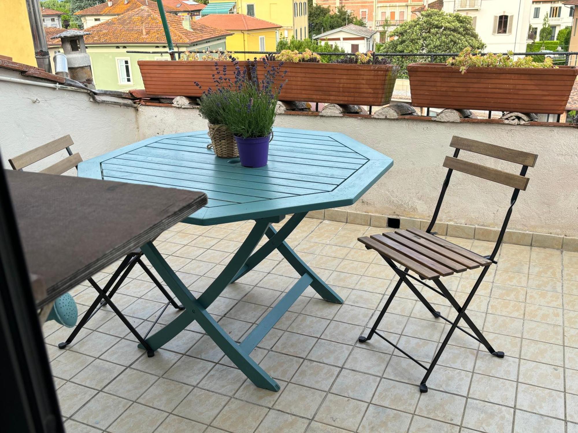 Lovely Apartment ลุคคา ภายนอก รูปภาพ
