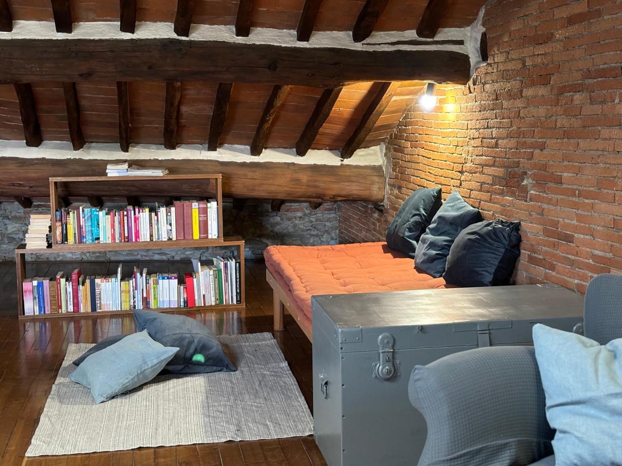 Lovely Apartment ลุคคา ภายนอก รูปภาพ